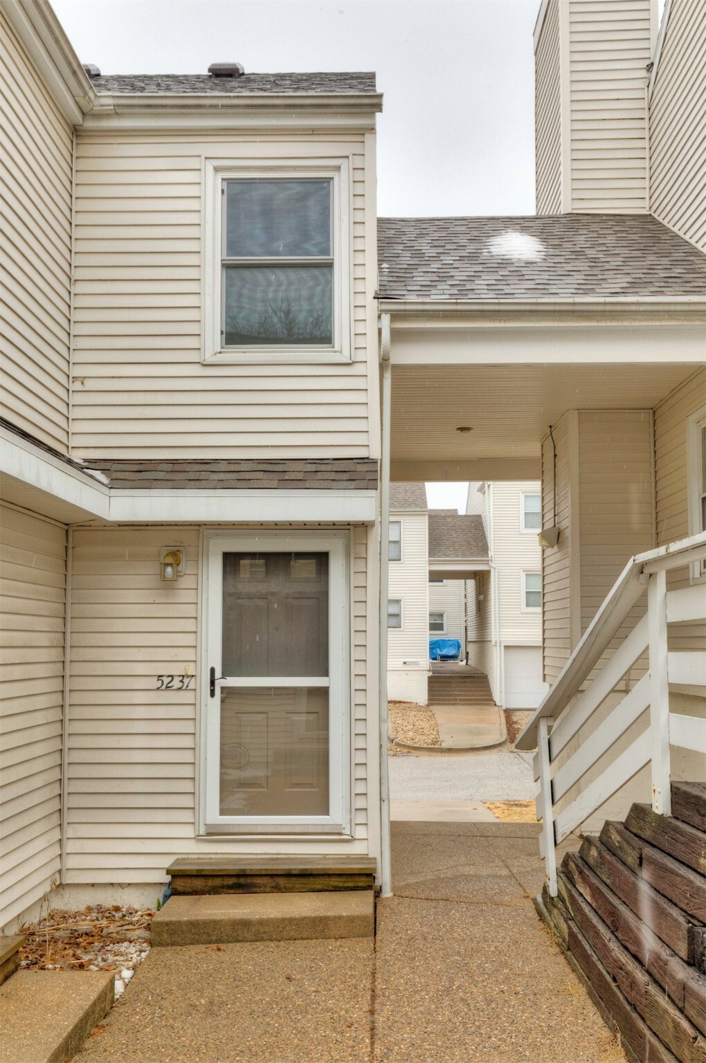 Property Photo:  5237 Dakota Drive  IA 50265 