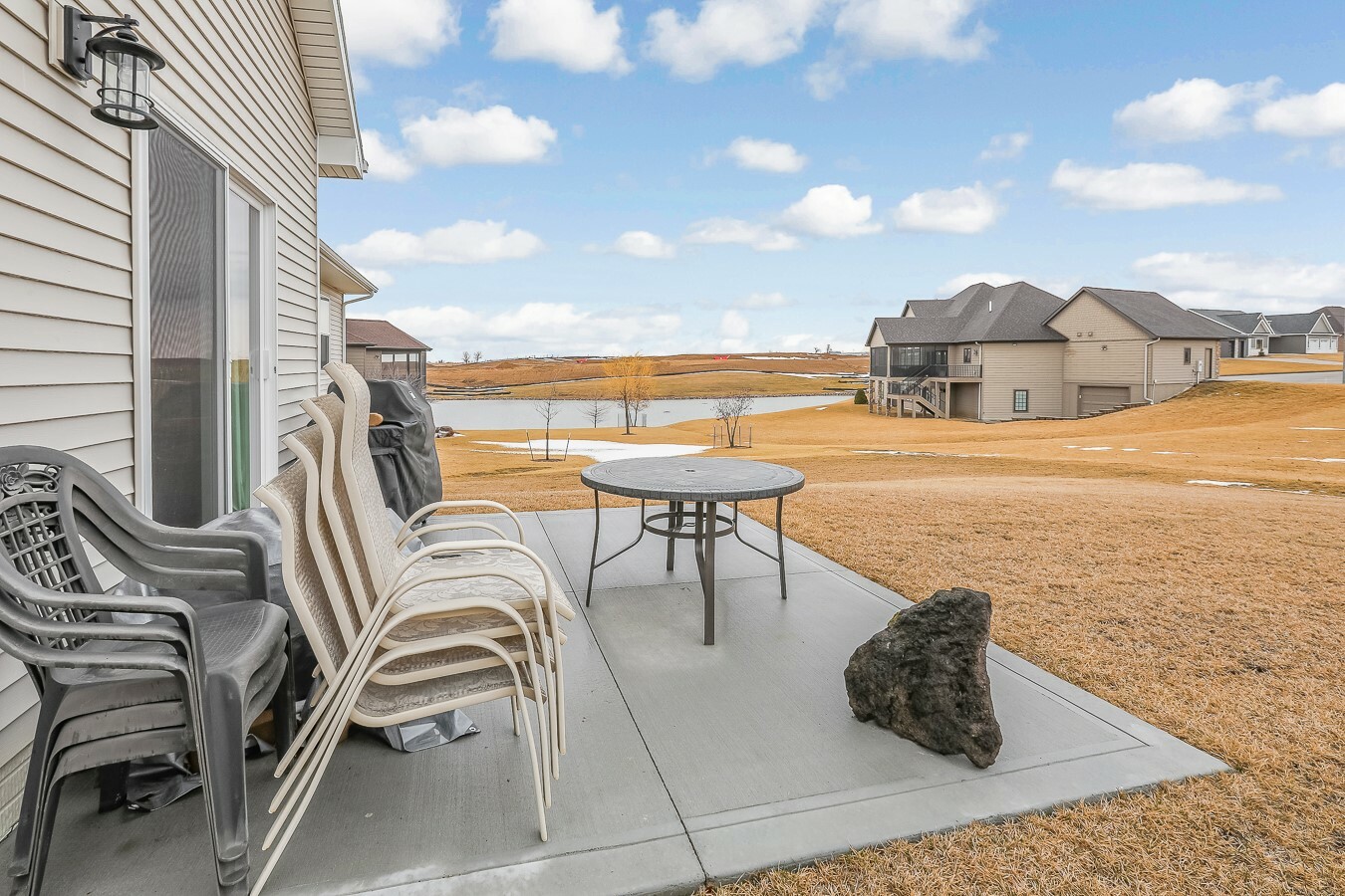 Property Photo:  1101 Clearview Circle  IA 50219 