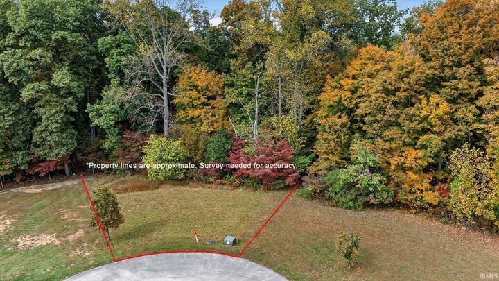 Property Photo: 2114 W Selc Court IN 47403