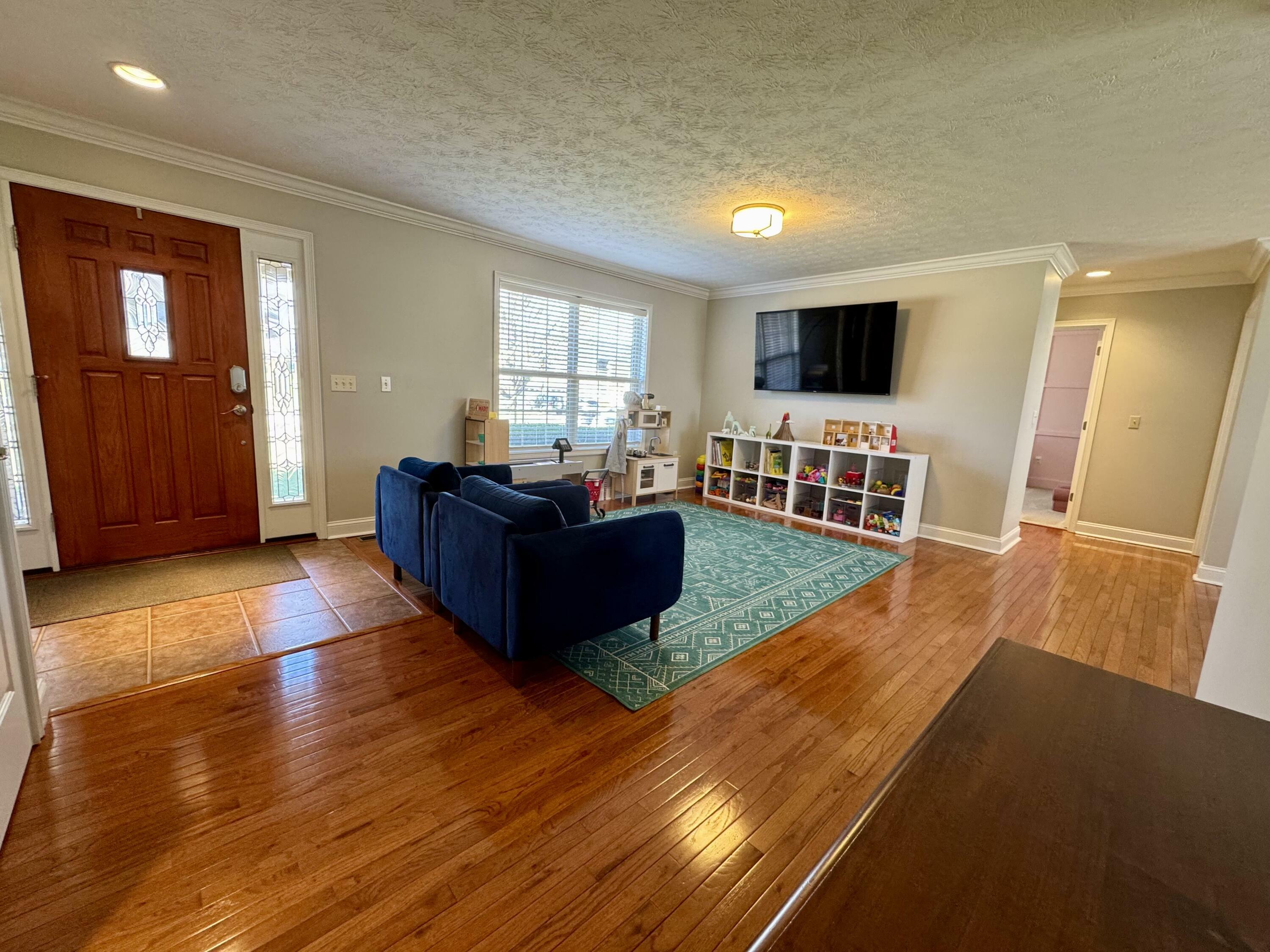 Property Photo:  321 General Smith Drive  KY 40475 