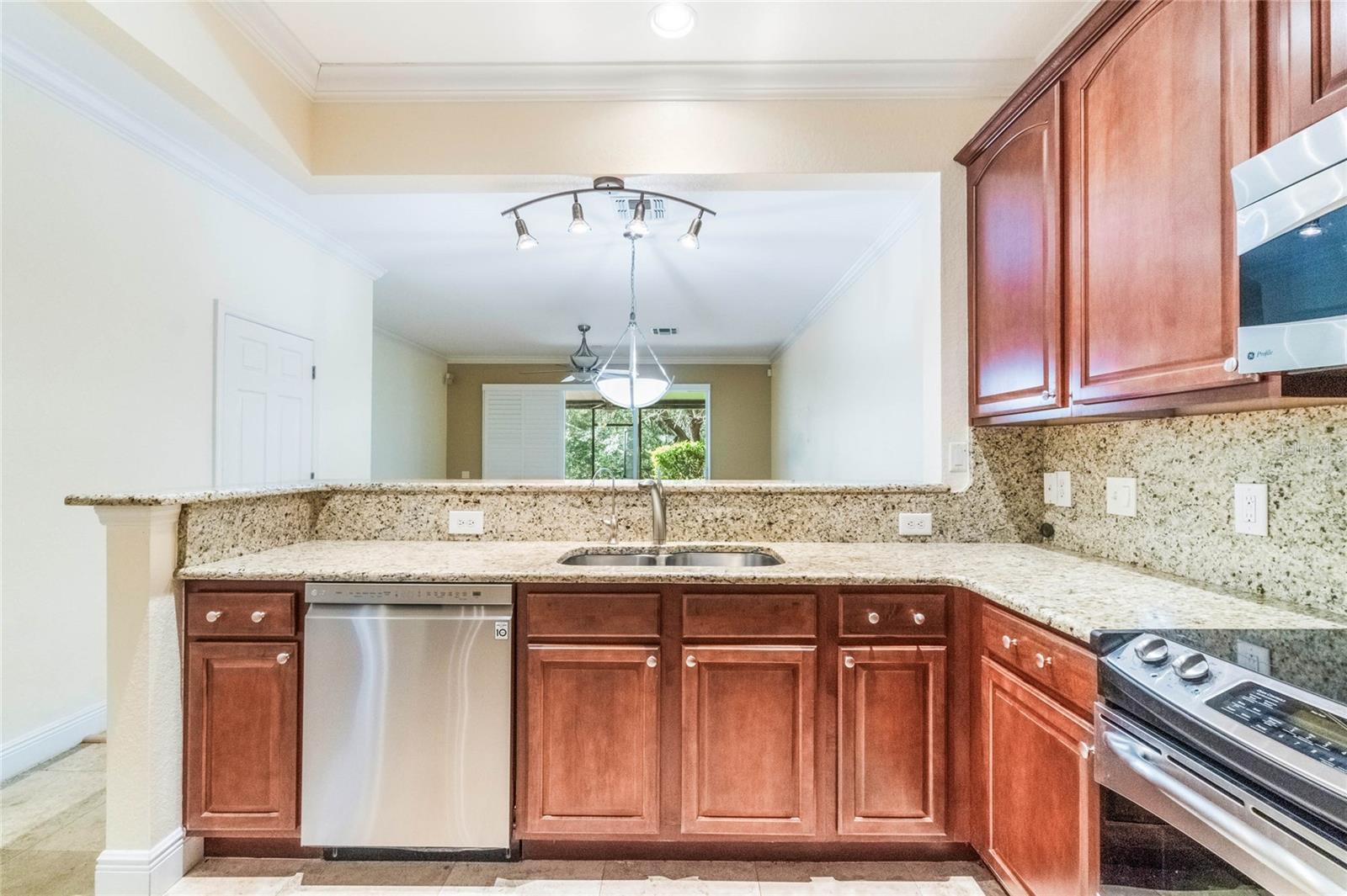 Property Photo: 6936 Hochad Drive FL 32819