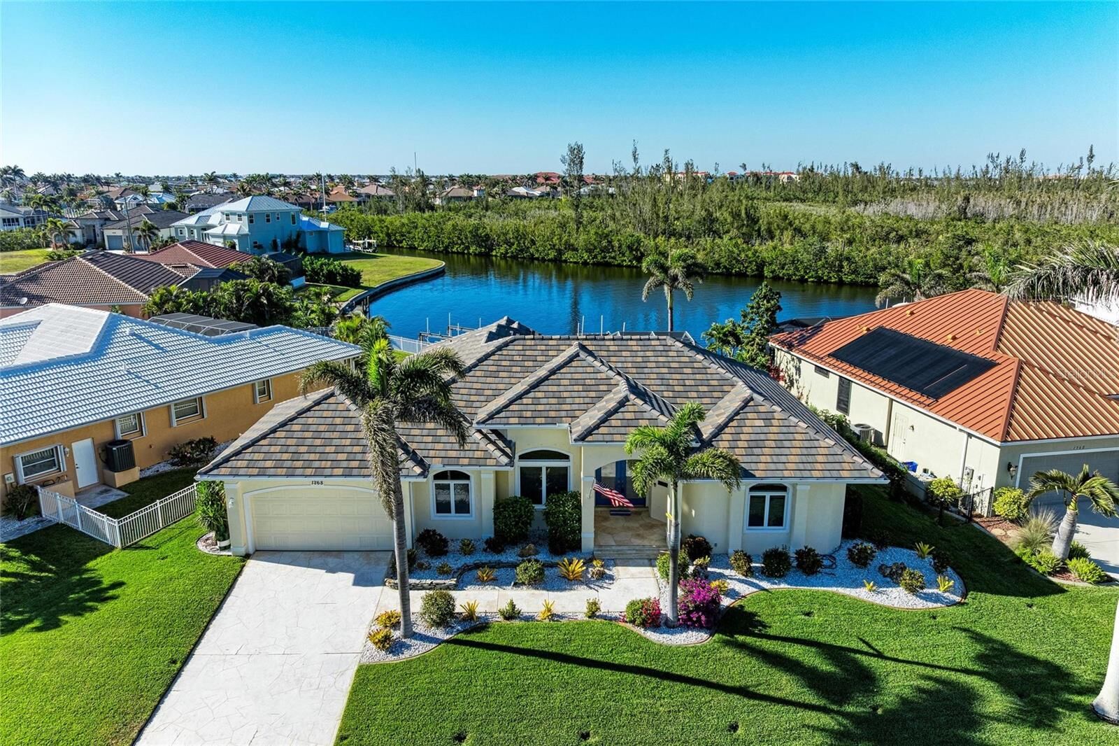 Property Photo: 1368 Grebe Drive FL 33950