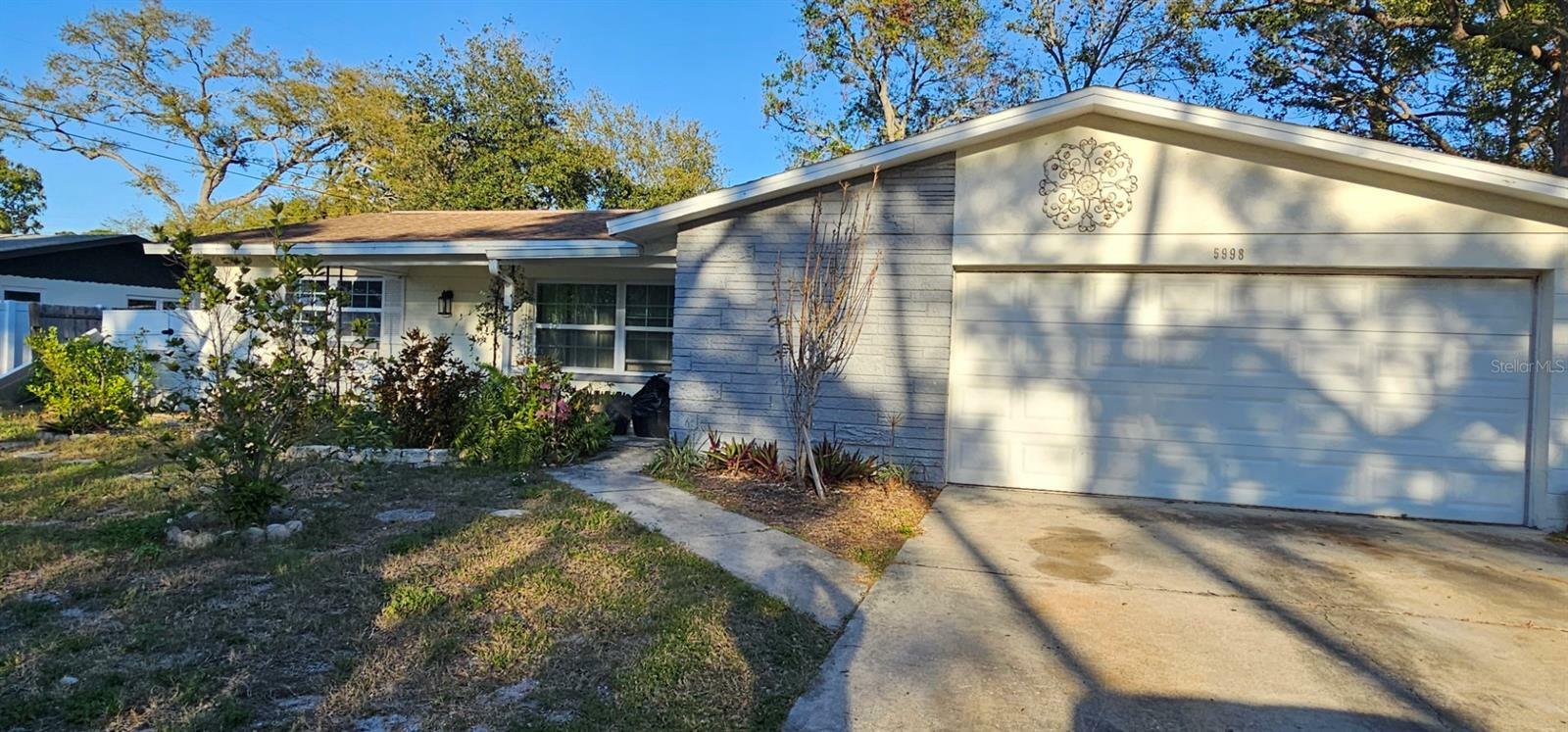 Property Photo:  5998 8th Street S  FL 33705 