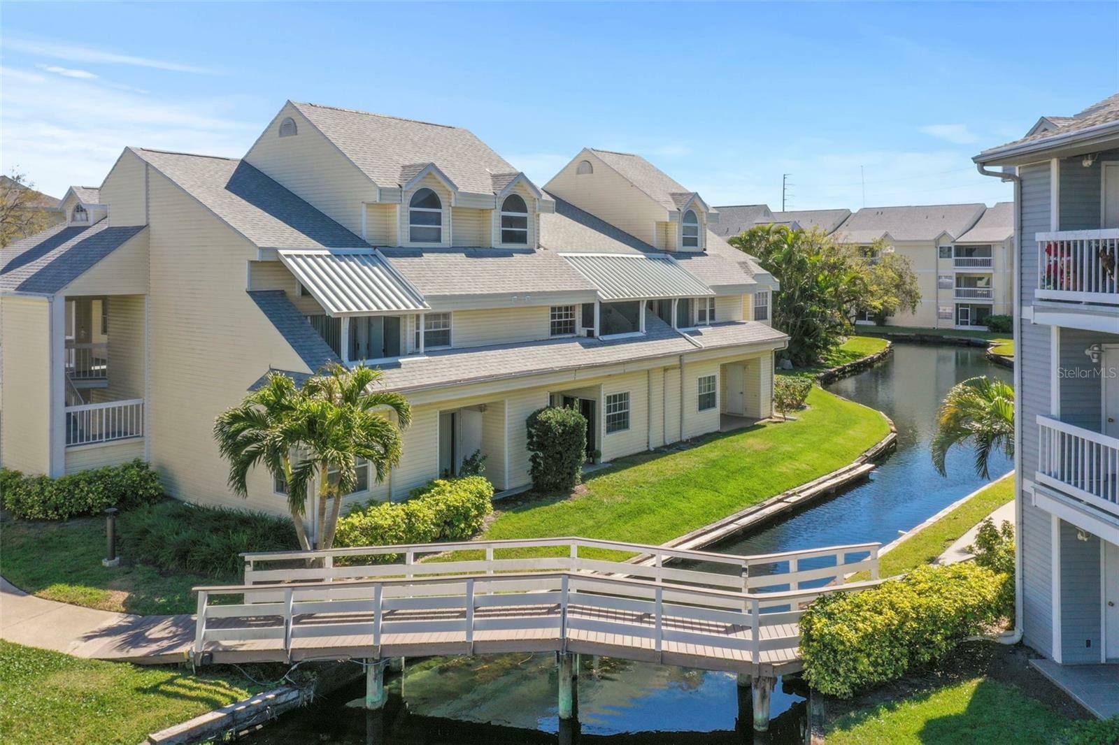 Property Photo: 6915 Stones Throw Circle N 3104 FL 33710