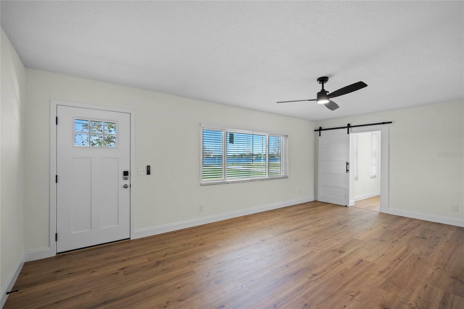 Property Photo:  1530 S Lake Howard Drive  FL 33880 