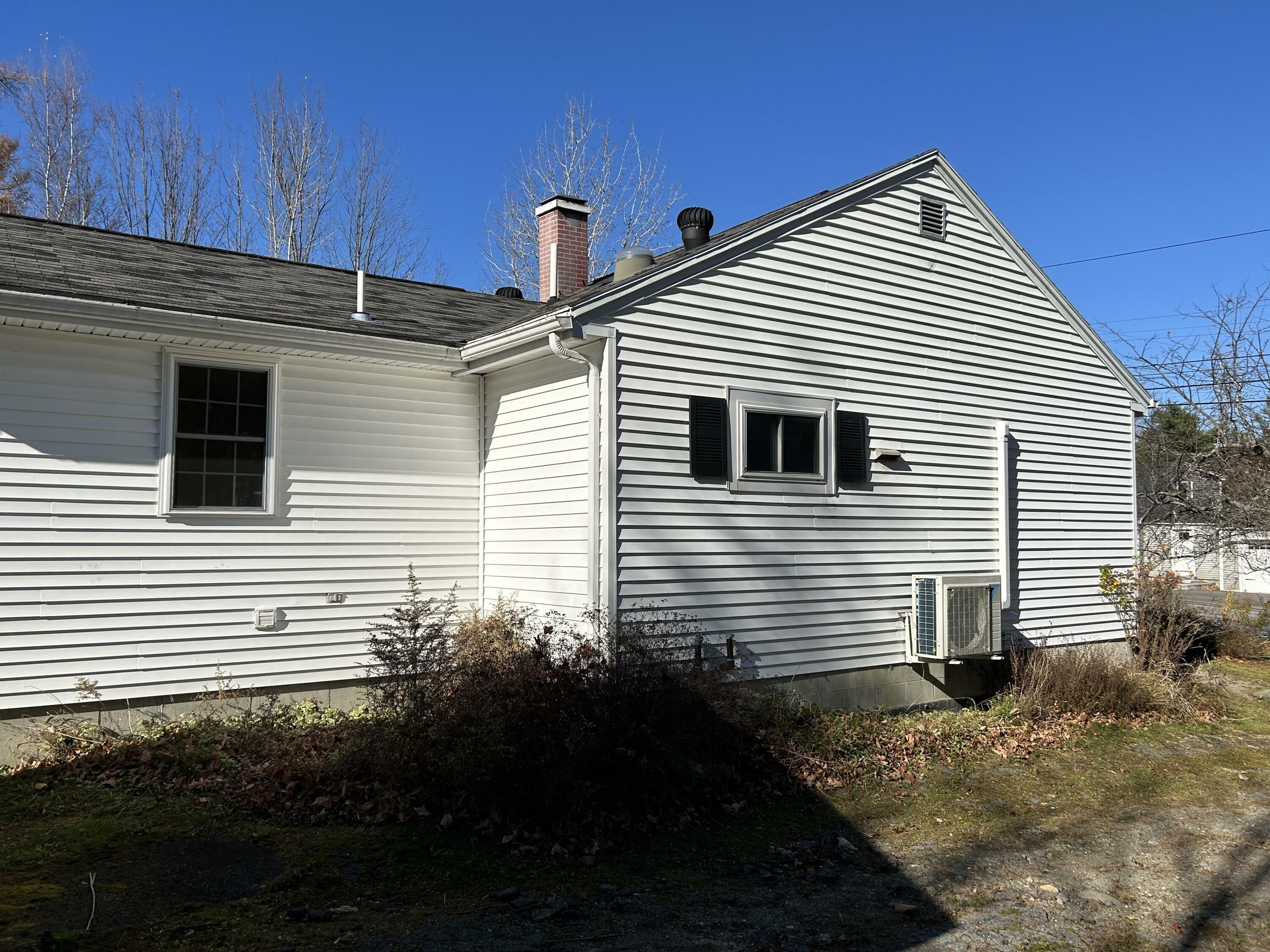 Property Photo:  131 Forest Avenue  ME 04473 