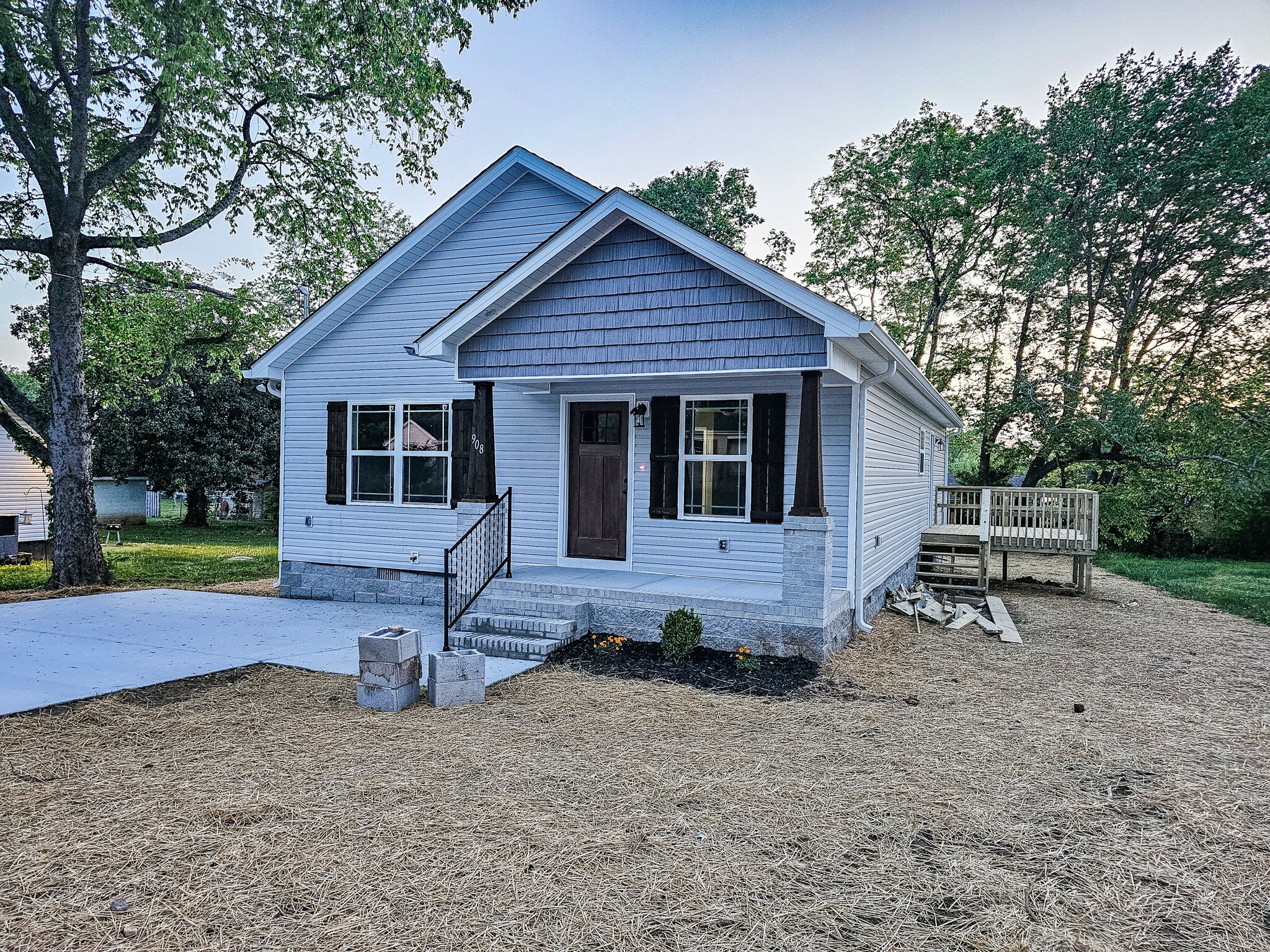 Property Photo: 908 Shelbyview Dr TN 37160