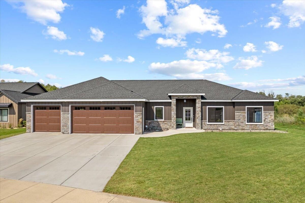 Property Photo:  3311 Topaz Lane S  MN 56301 