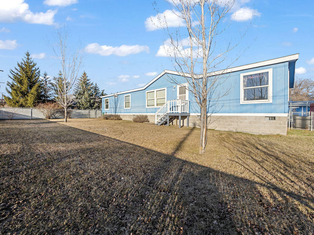 Property Photo: 2841 Kane OR 97603