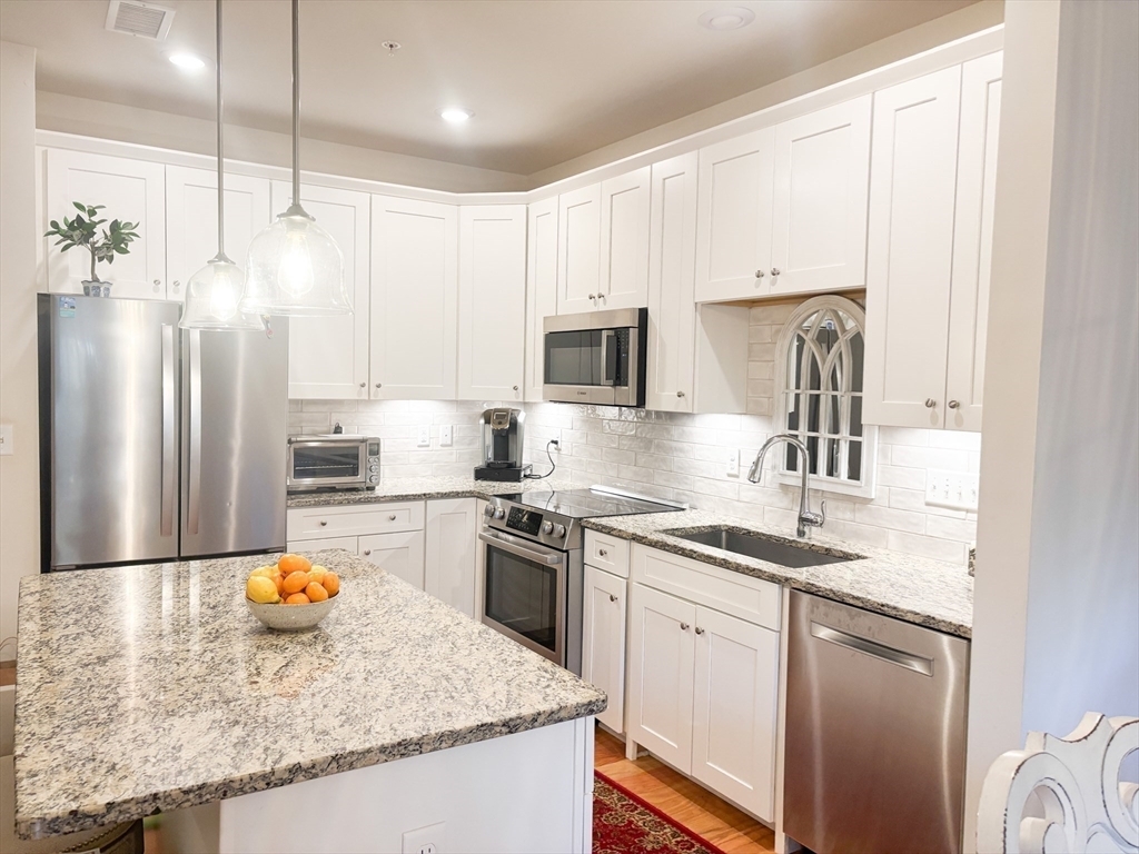 Property Photo:  200 Martins Lndg 108  MA 01864 