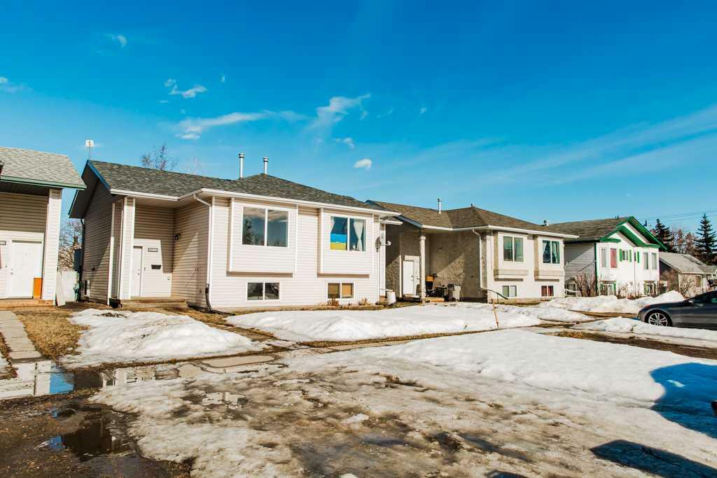 Property Photo:  10512B 102 Avenue  AB T8V 1A4 