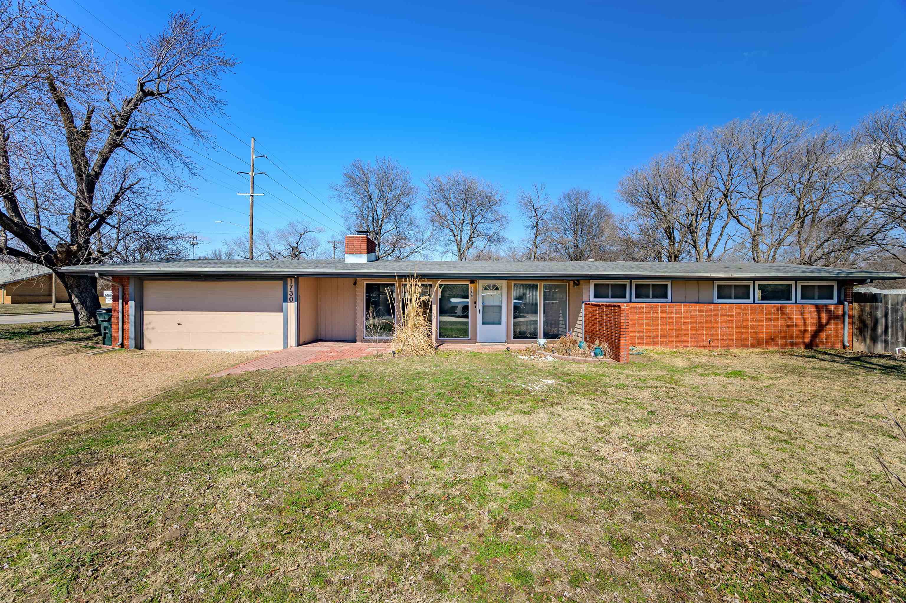 Property Photo: 1730 W 32nd St N KS 67204