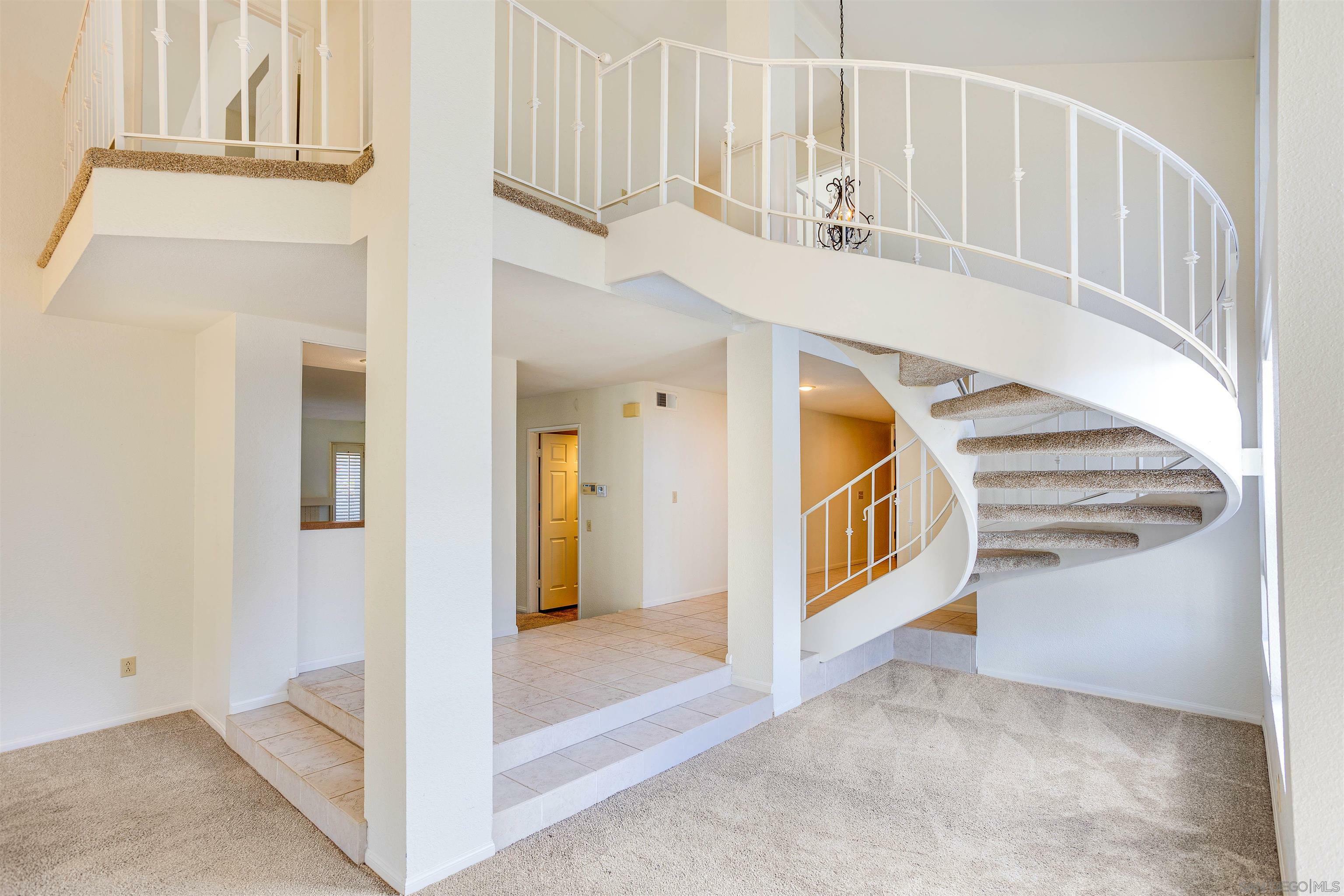 Property Photo: 10118 Freeport Ct CA 92129