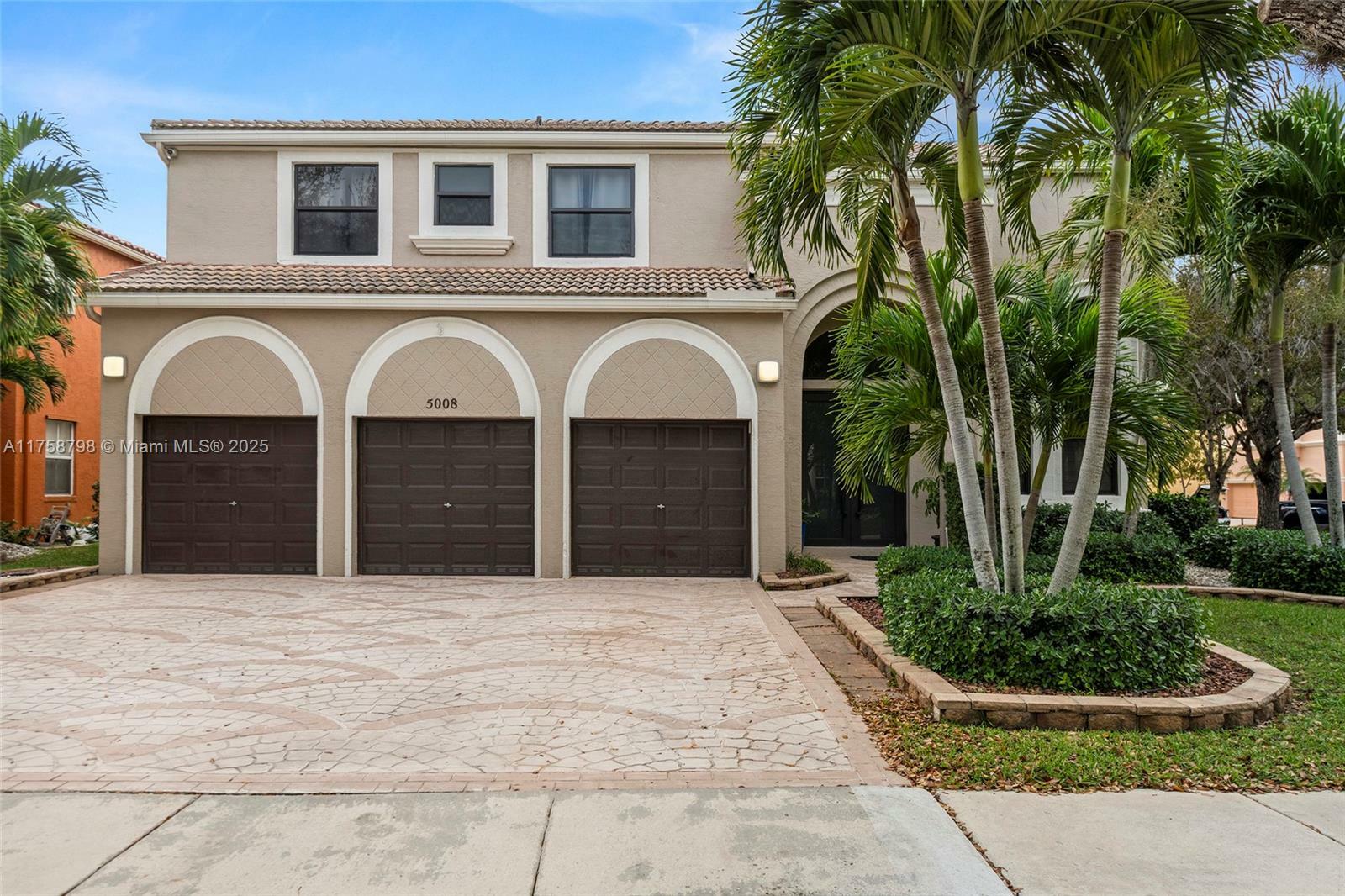 Property Photo: 5008 SW 168th Ave FL 33027