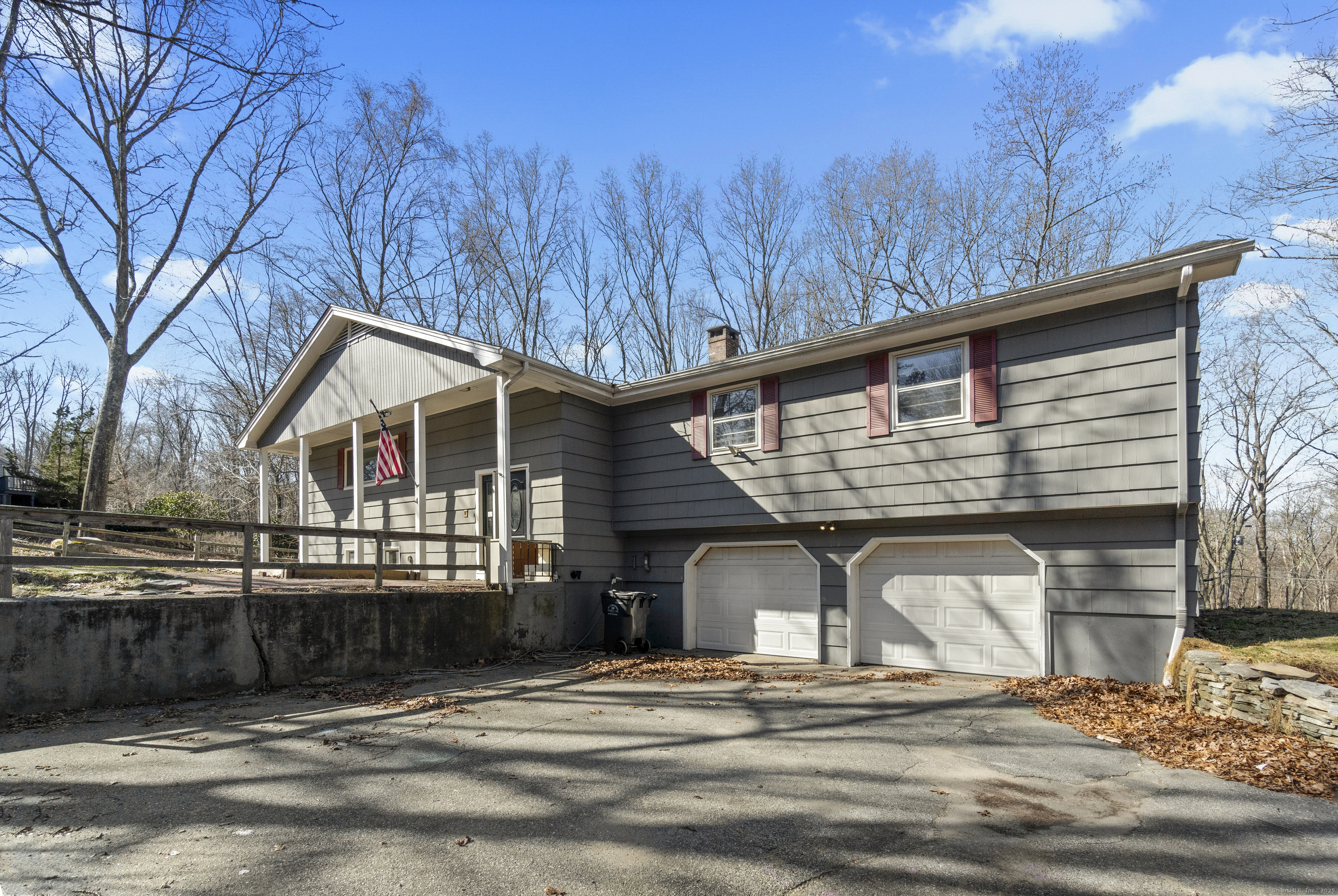 Property Photo: 4 Coachman Pike CT 06339