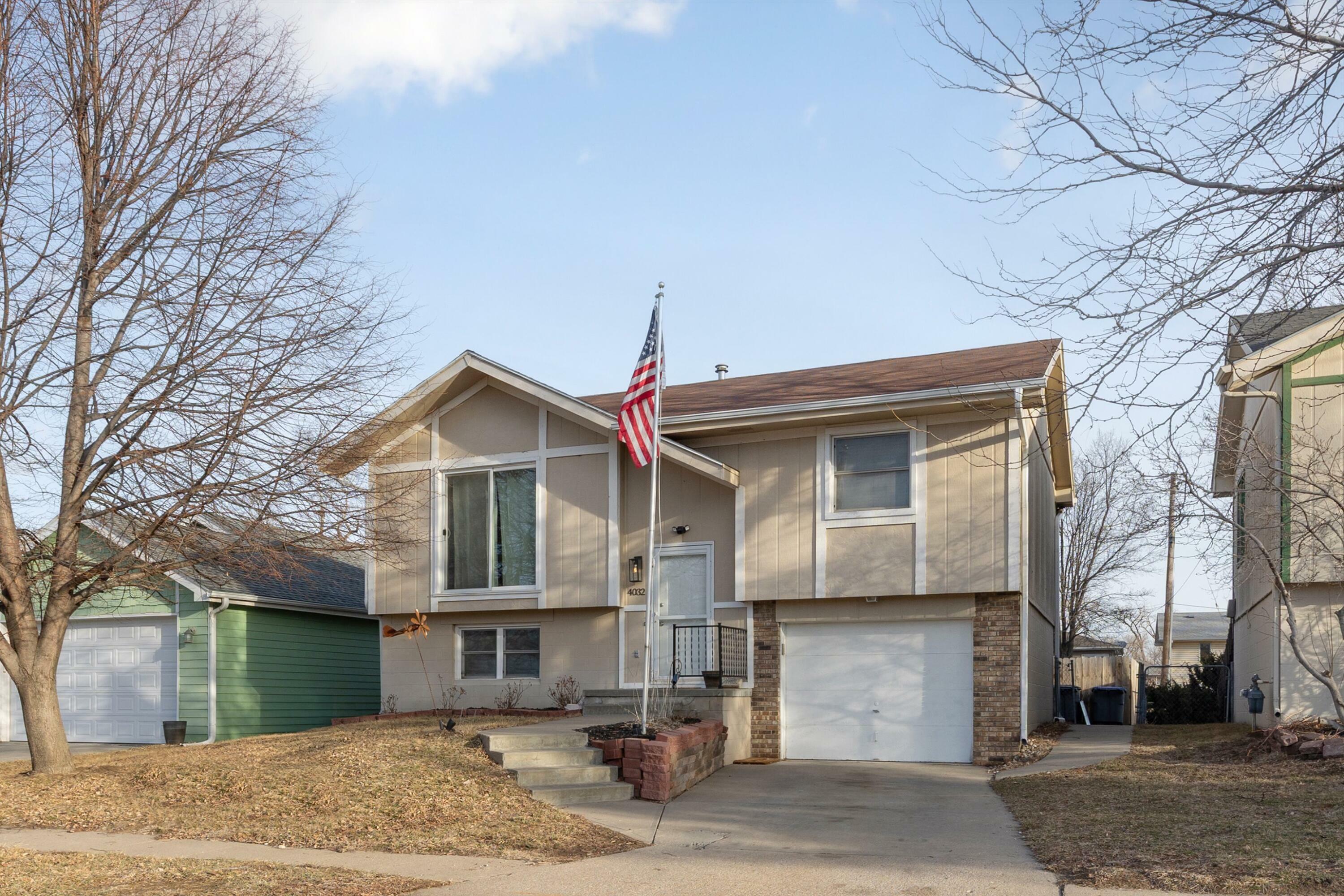 Property Photo:  4032 Avenue E  IA 51501 