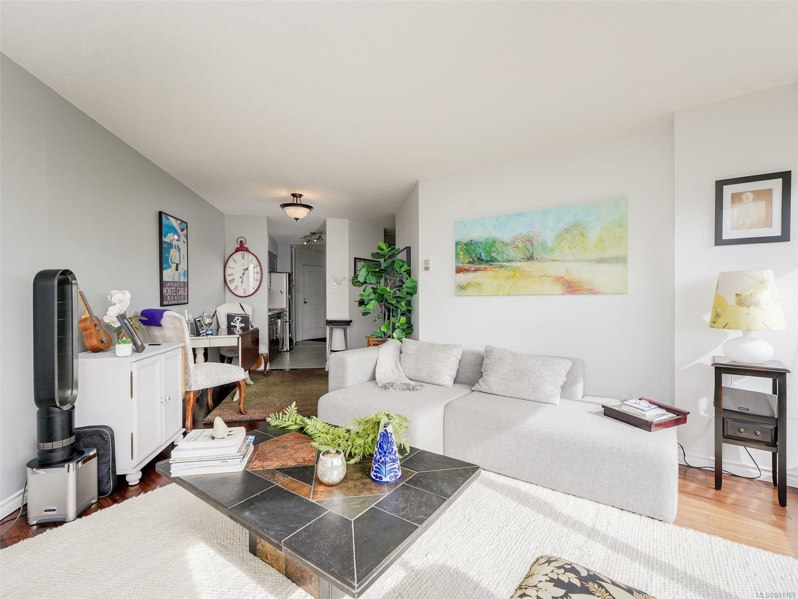 Property Photo: 620 Toronto St 1501 BC V8V 1P7