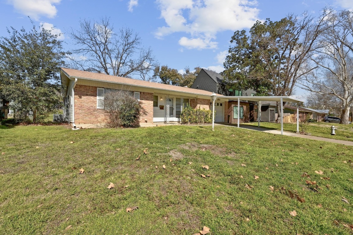 Property Photo:  2616 Sherwood Lane  TX 78704 