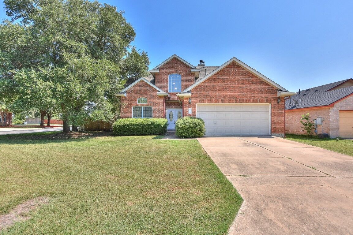 Property Photo: 103 Highalea Court TX 78626