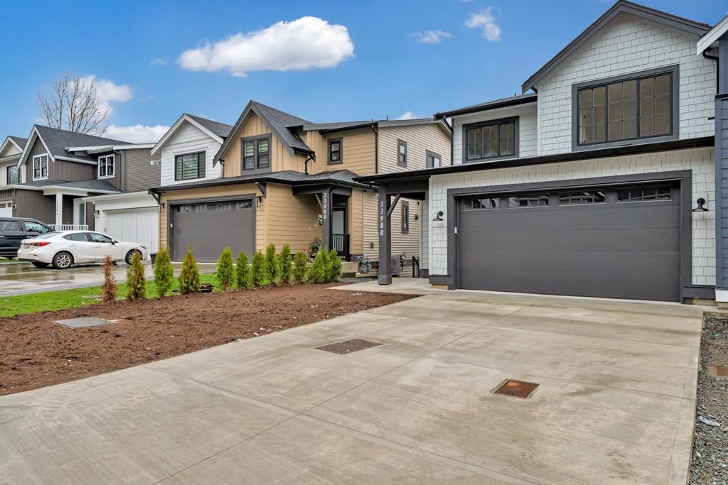 Photo de la propriété: 33980 Barker Court BC V2V 6B2