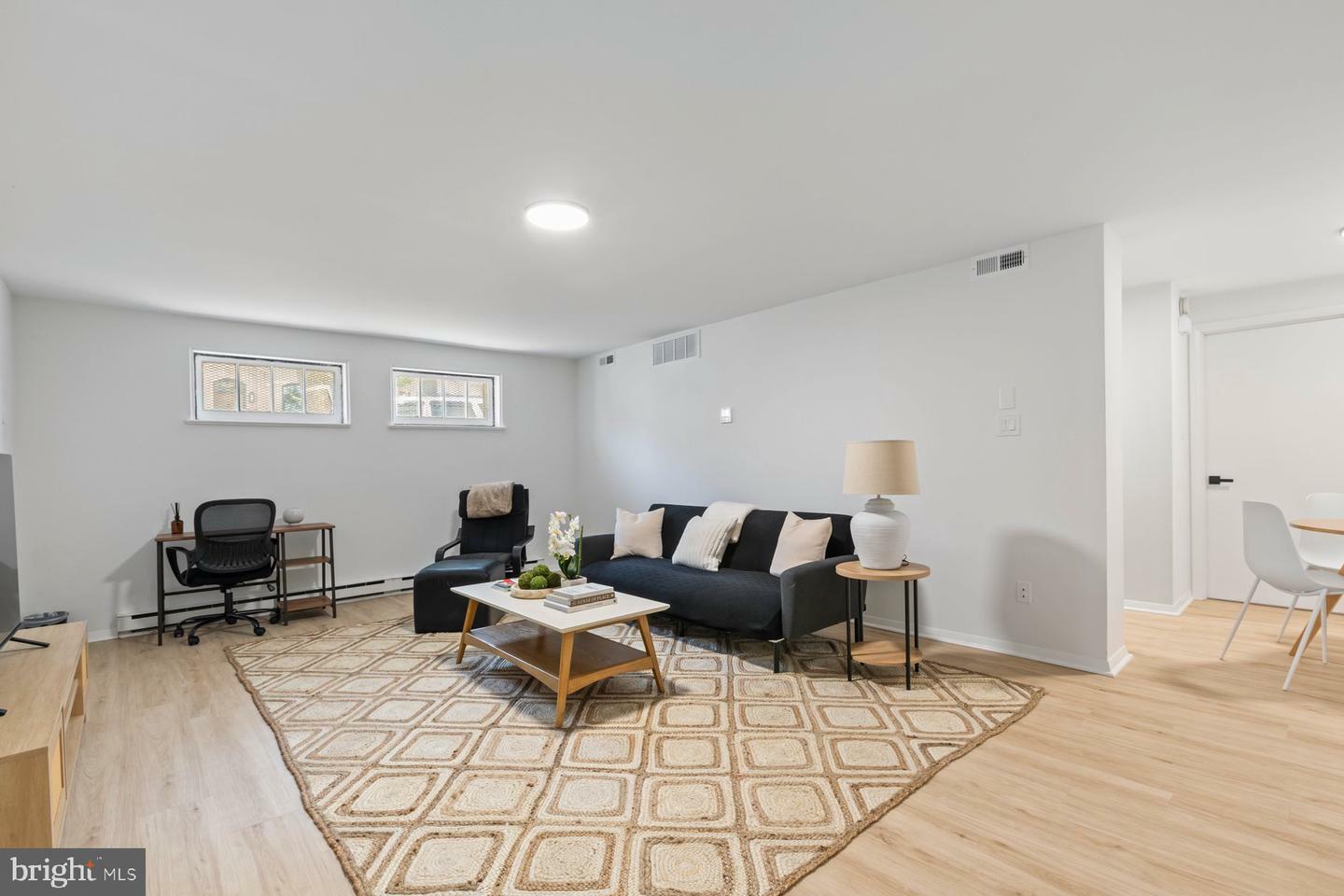 Property Photo: 207 S Patrick Street 101 VA 22314