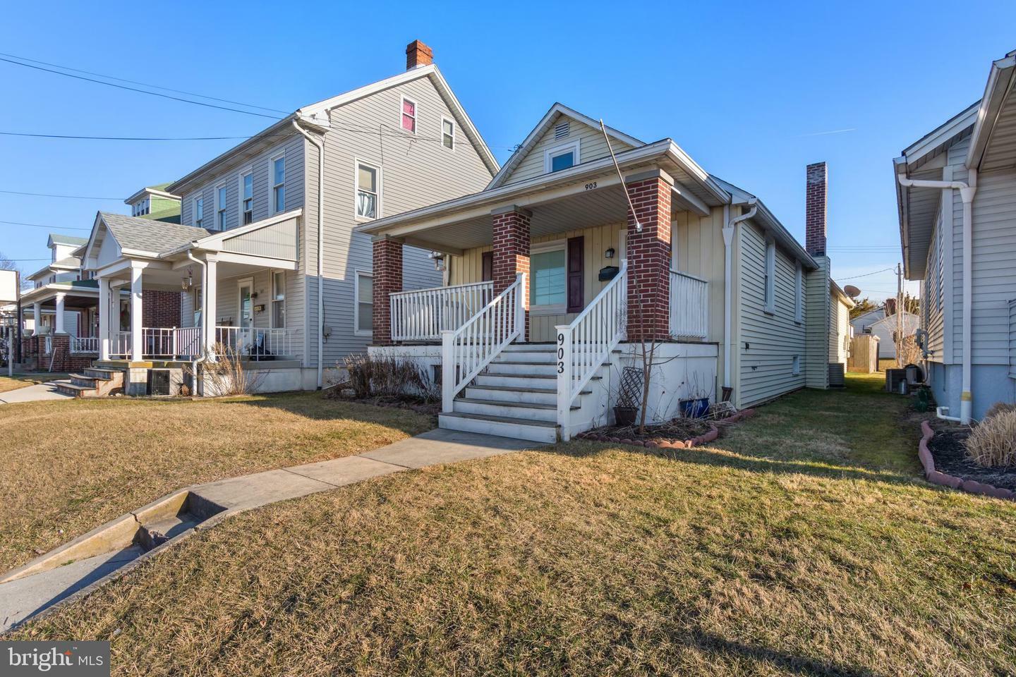 Property Photo:  903 York Street  PA 17331 