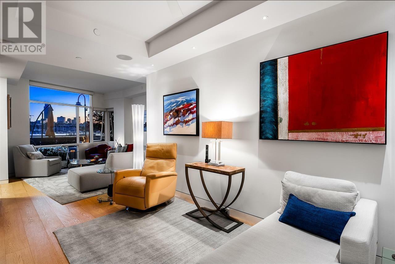Property Photo:  1383 Marinaside Crescent Th109  BC V6Z 2W9 