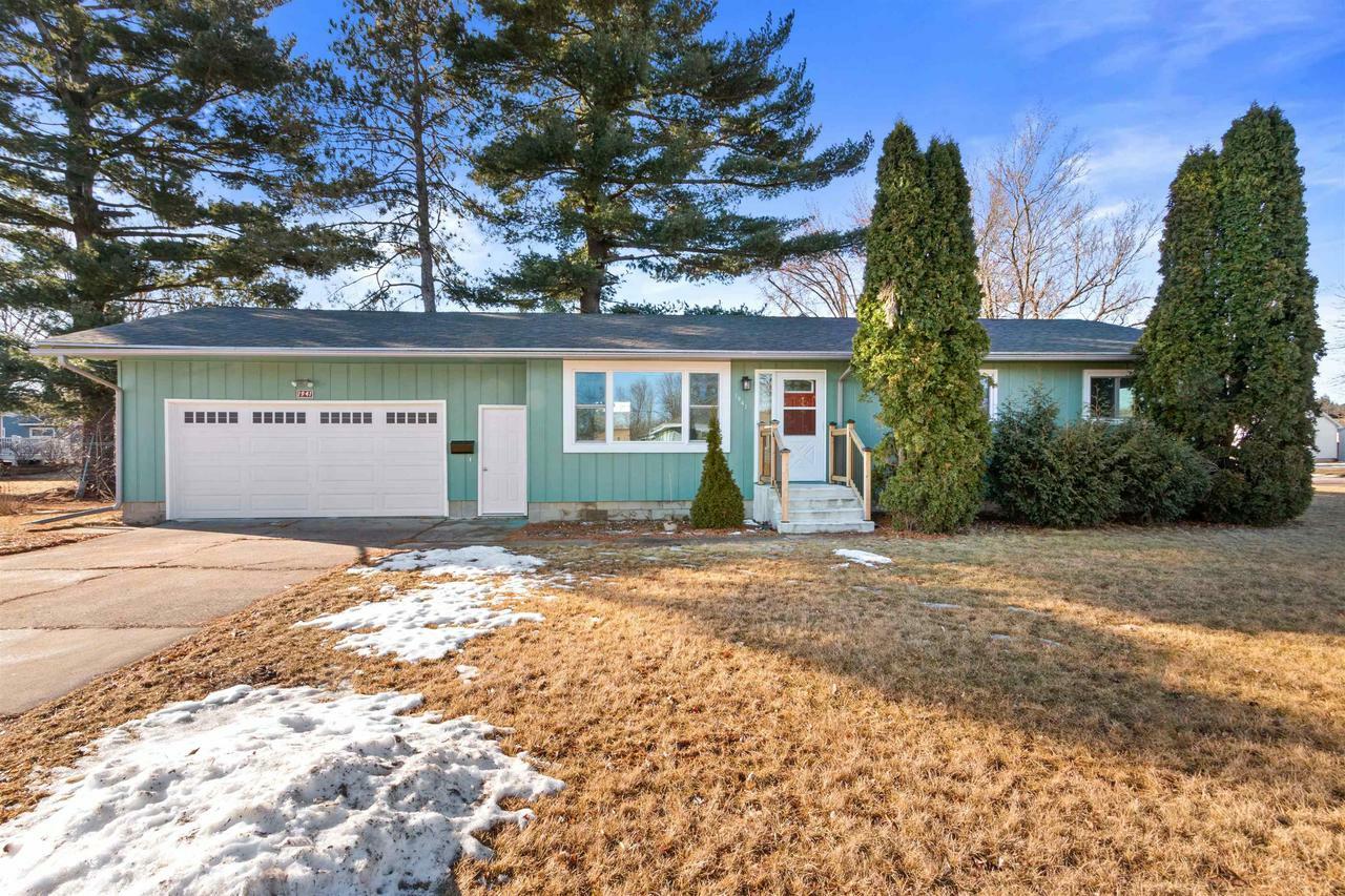 Property Photo: 1941 Alton Street WI 54495