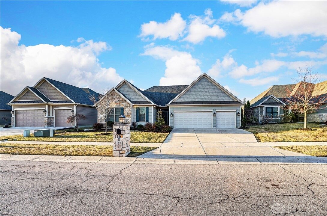 Property Photo: 137 Harbour Drive OH 45066