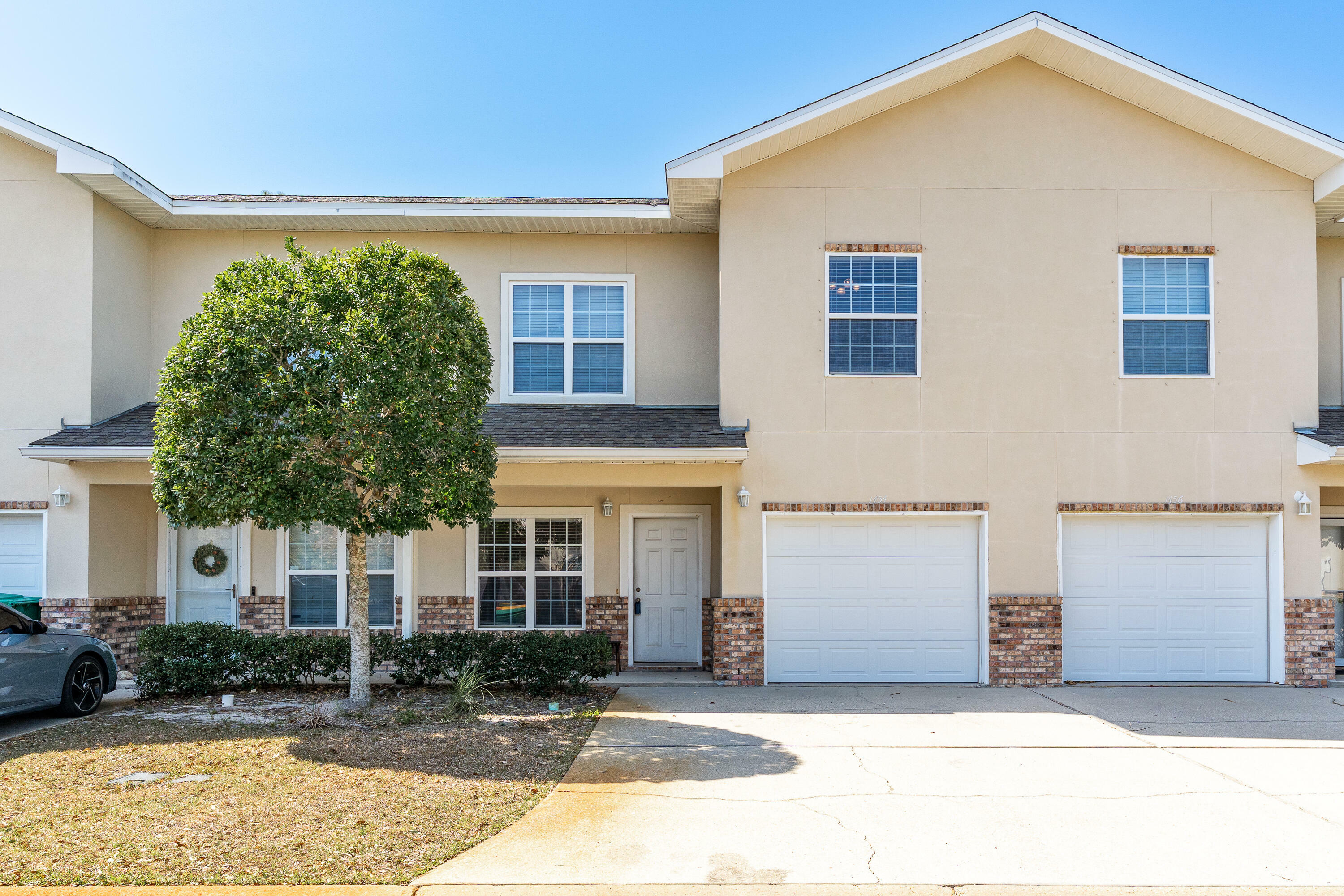 Property Photo: 1454 Bentley Circle FL 32547
