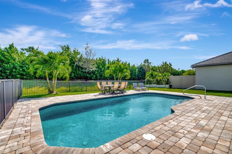 Property Photo: 5008 Blistering Way FL 33467