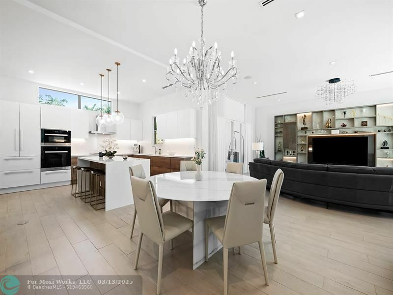 12 SE 10th Ave  Fort Lauderdale FL 33301 photo