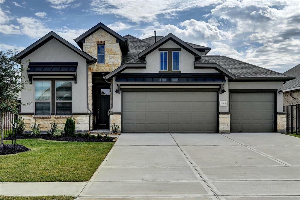 Property Photo: 2512 Seneca Lake Dr TX 77568