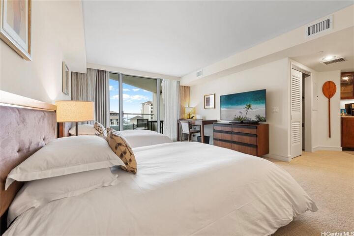 Property Photo: 223 Saratoga Road 1310 HI 96815