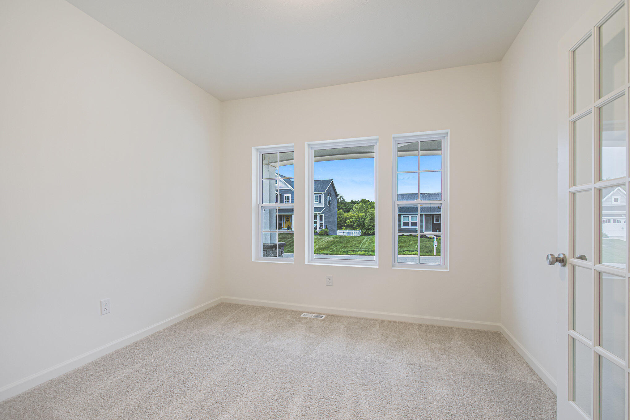 Property Photo: 218 Arlington Lane MI 49120