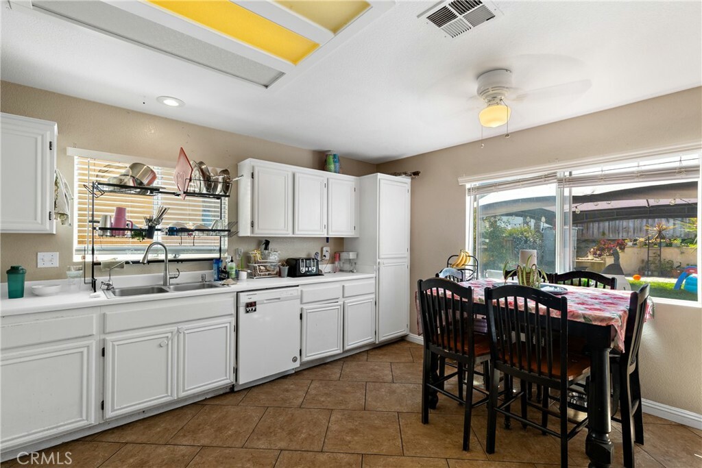 Property Photo: 43545 Corte Logrono CA 92592