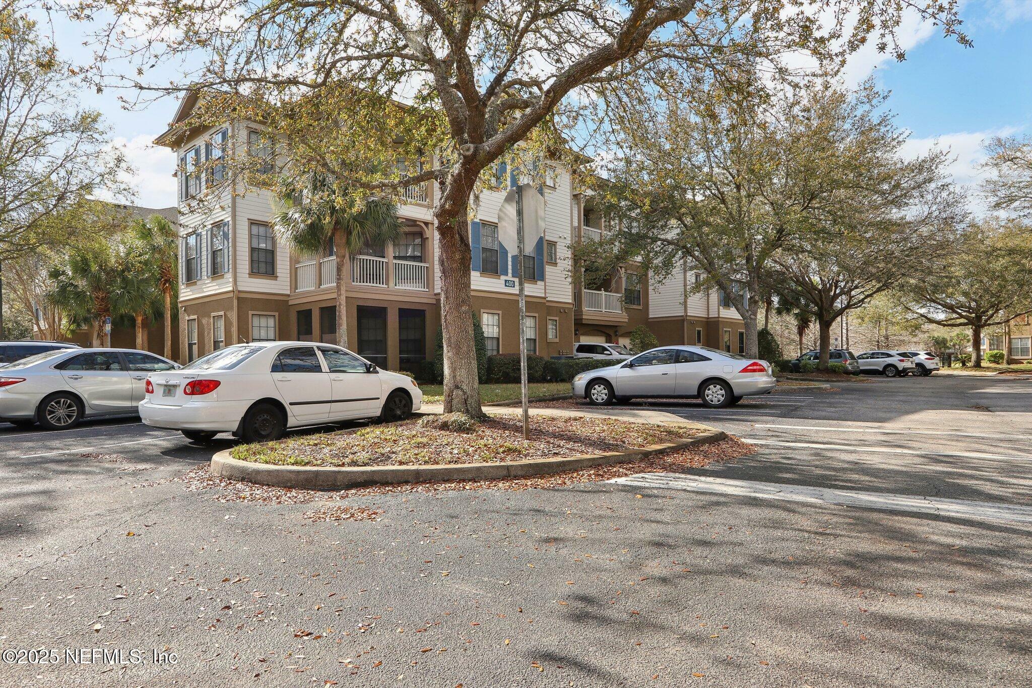 Property Photo:  12700 Bartram Park Boulevard 423  FL 32258 