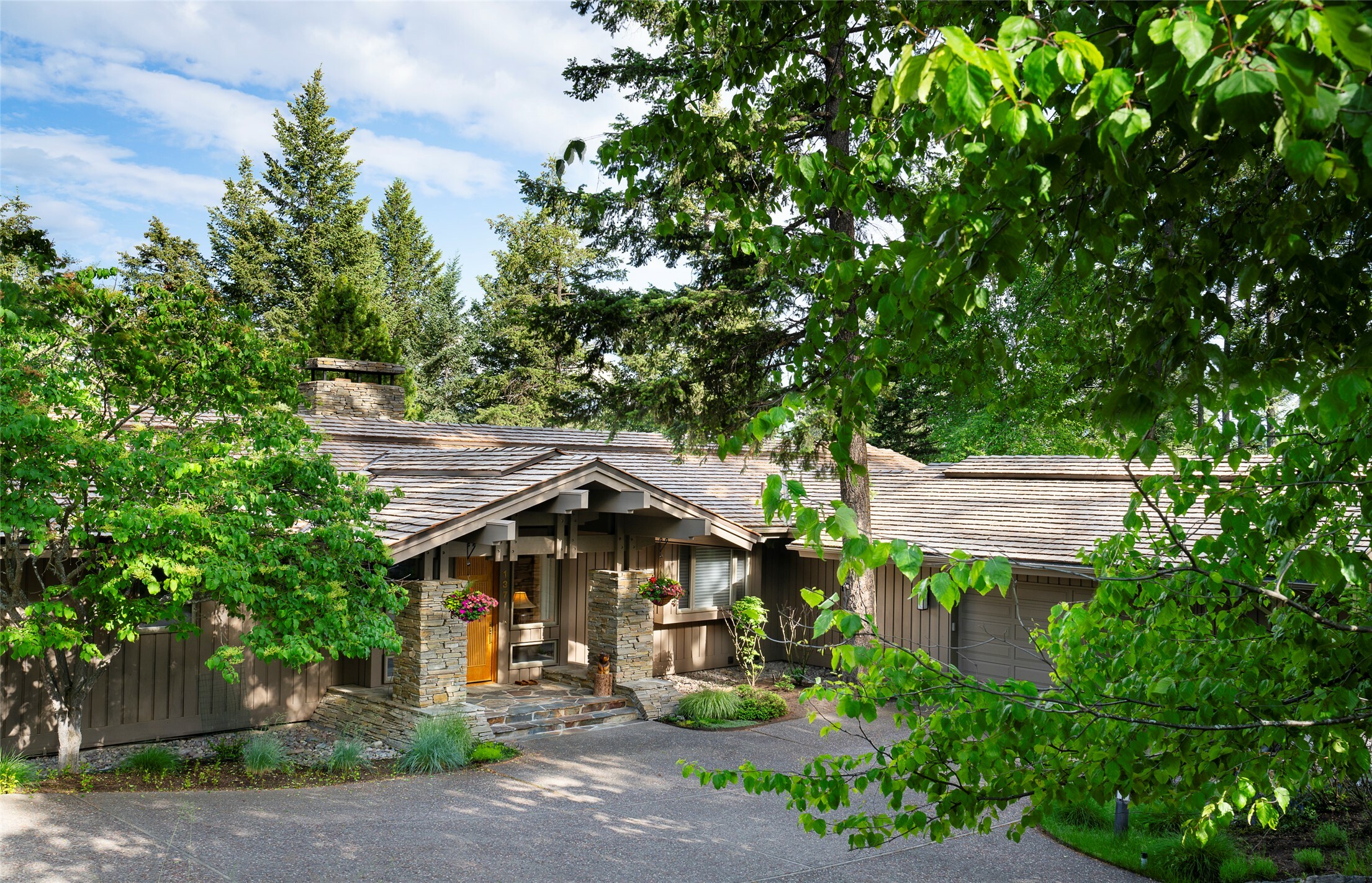 Property Photo: 137 & 133 Eagle Bend Drive MT 59911