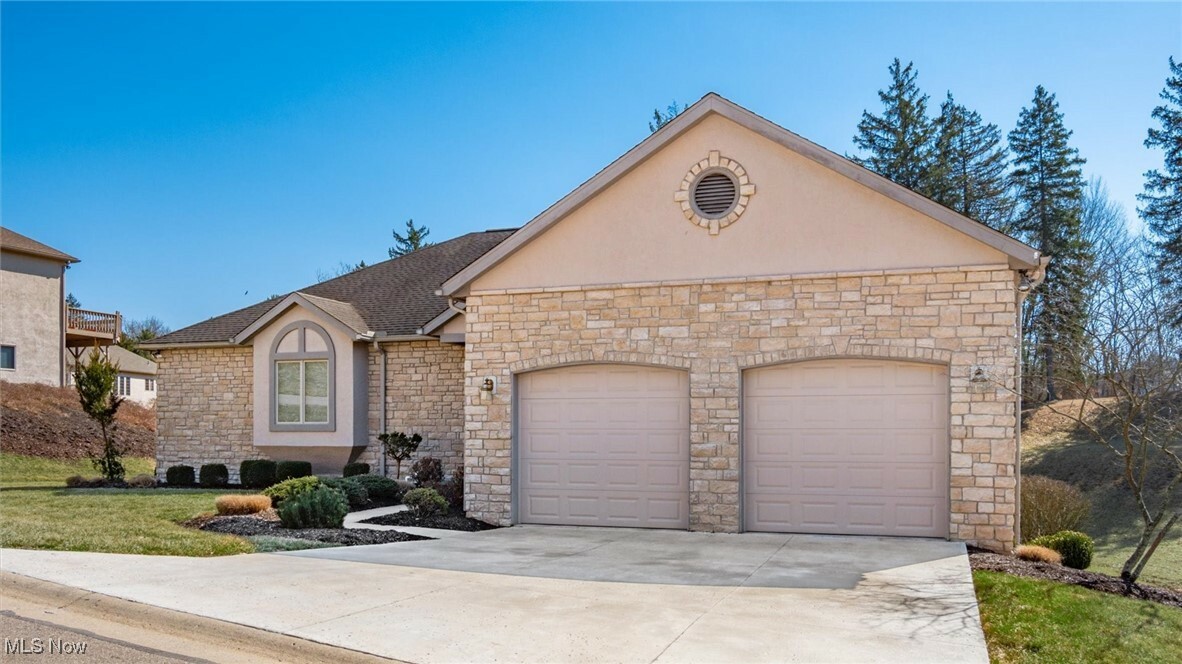 Property Photo: 2370 Oak Meadow Lane OH 43701