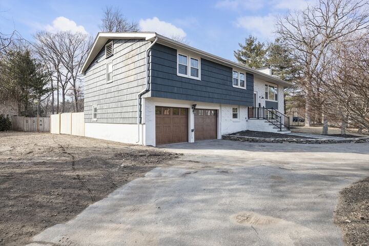 Property Photo:  4 Westover Parkway  MA 02062 