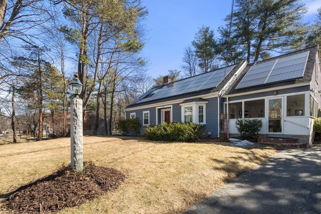Property Photo: 402 Central St MA 01701