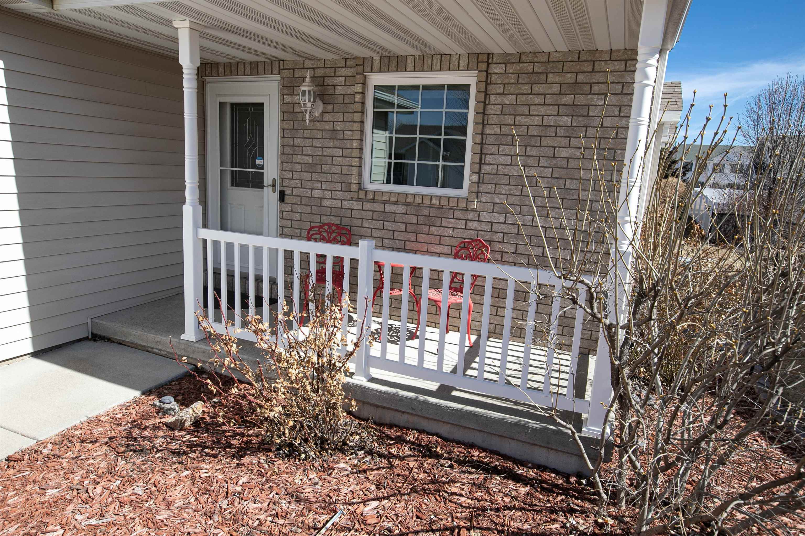 Property Photo:  1590 Redwing Drive  WI 54956-6544 