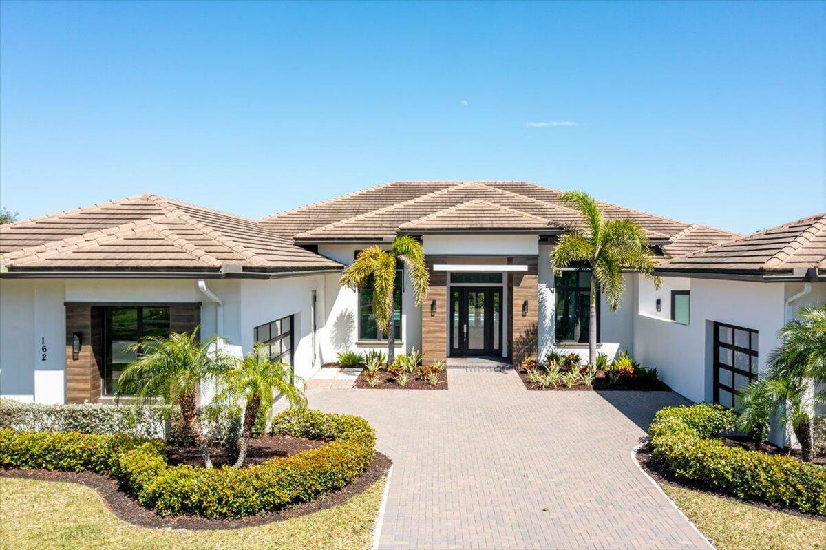 Property Photo: 162 SE Strada Tione FL 34952
