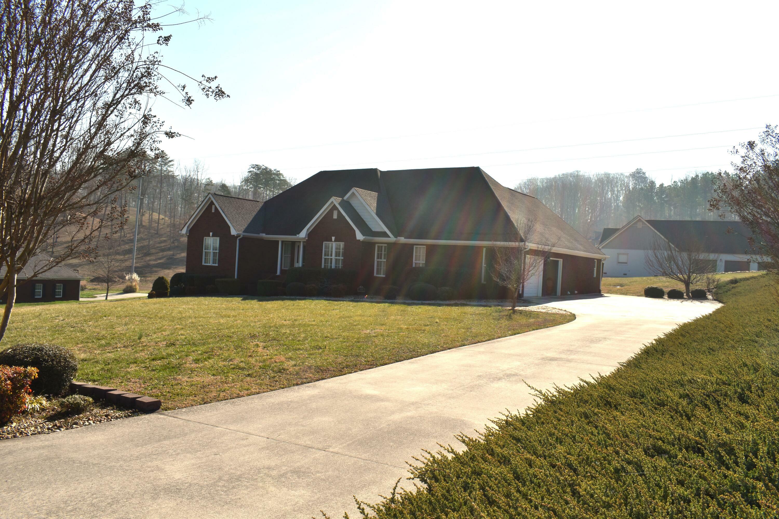 Property Photo:  115 County Road 7004  TN 37303 