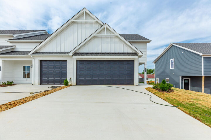 Property Photo: 3216 Green Turtle Lane NE 12B TN 37323