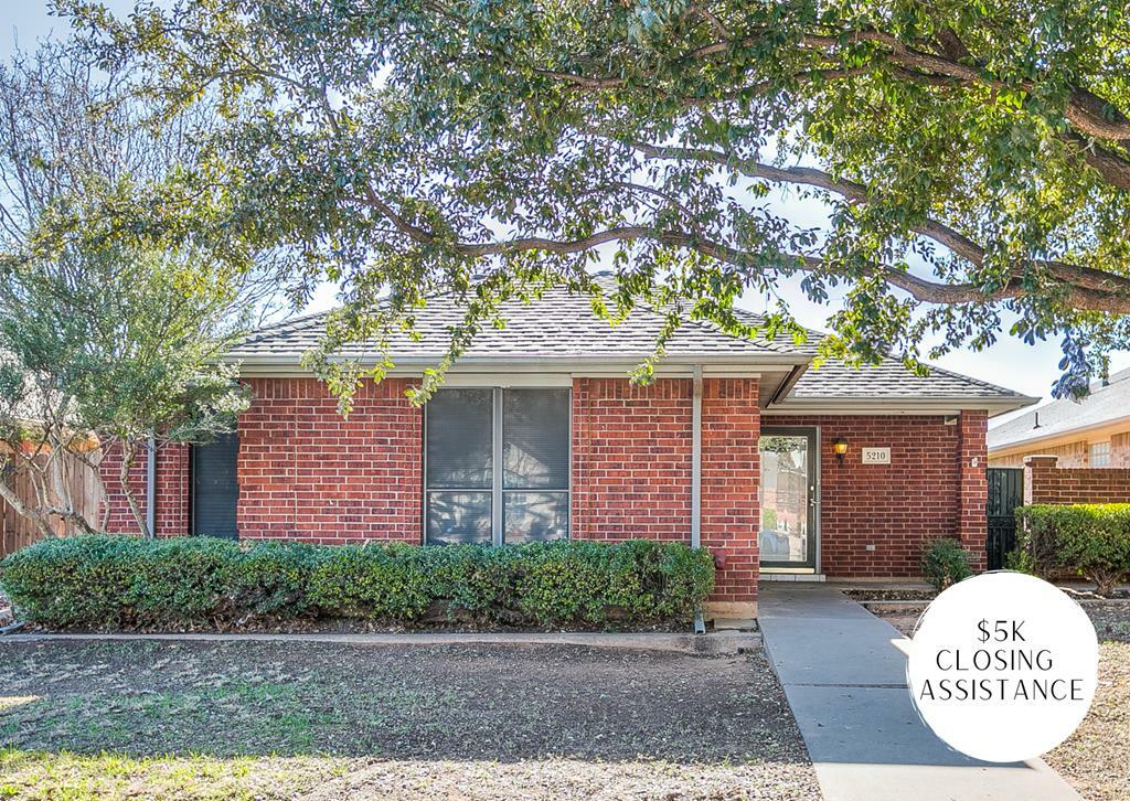 Property Photo: 5210 Oak Grove Blvd TX 76904