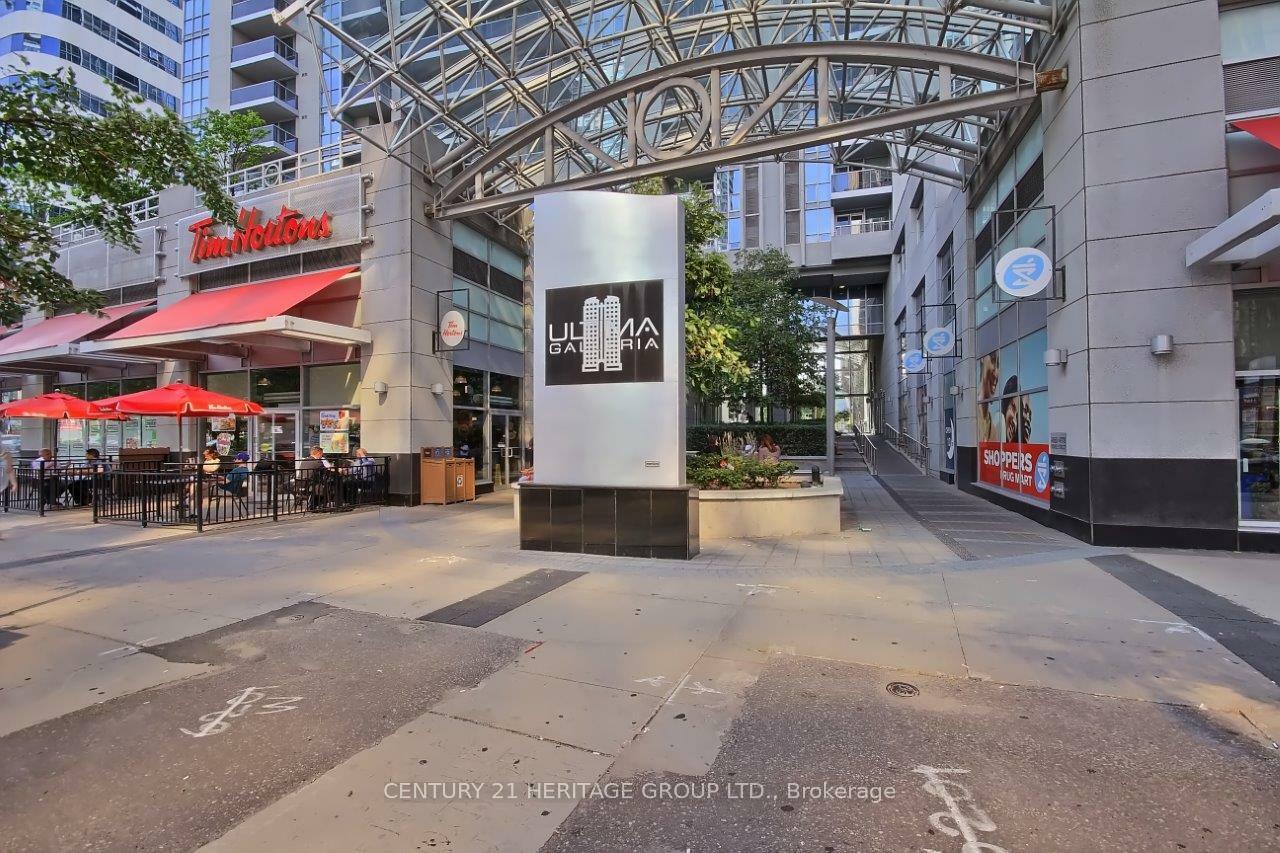 Photo de la propriété: 4978 Yonge St 1211 ON M2N 7G8