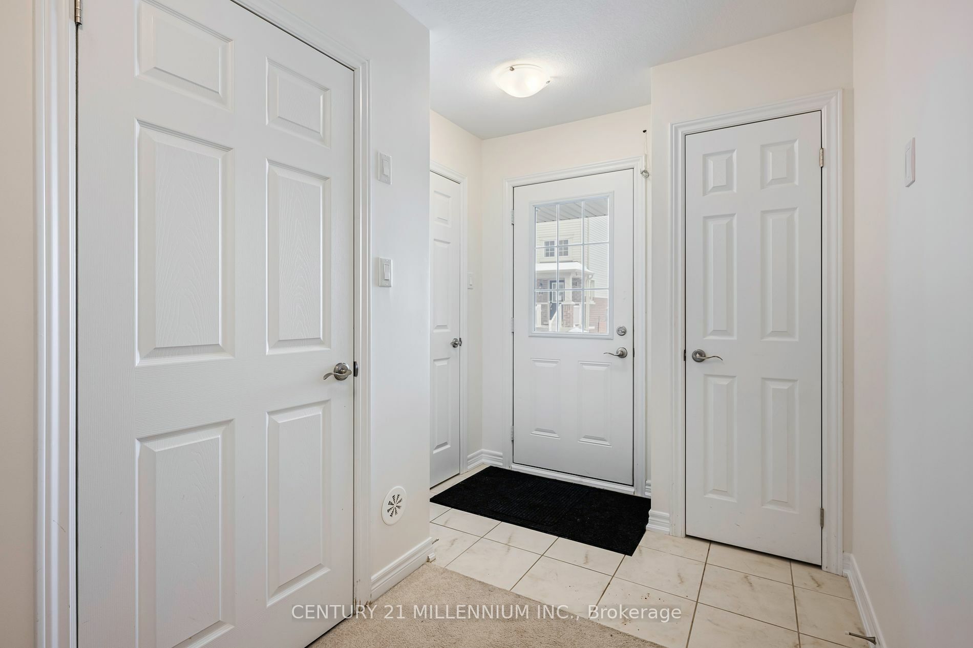 Property Photo:  755 Linden Dr 56  ON N3H 0E4 