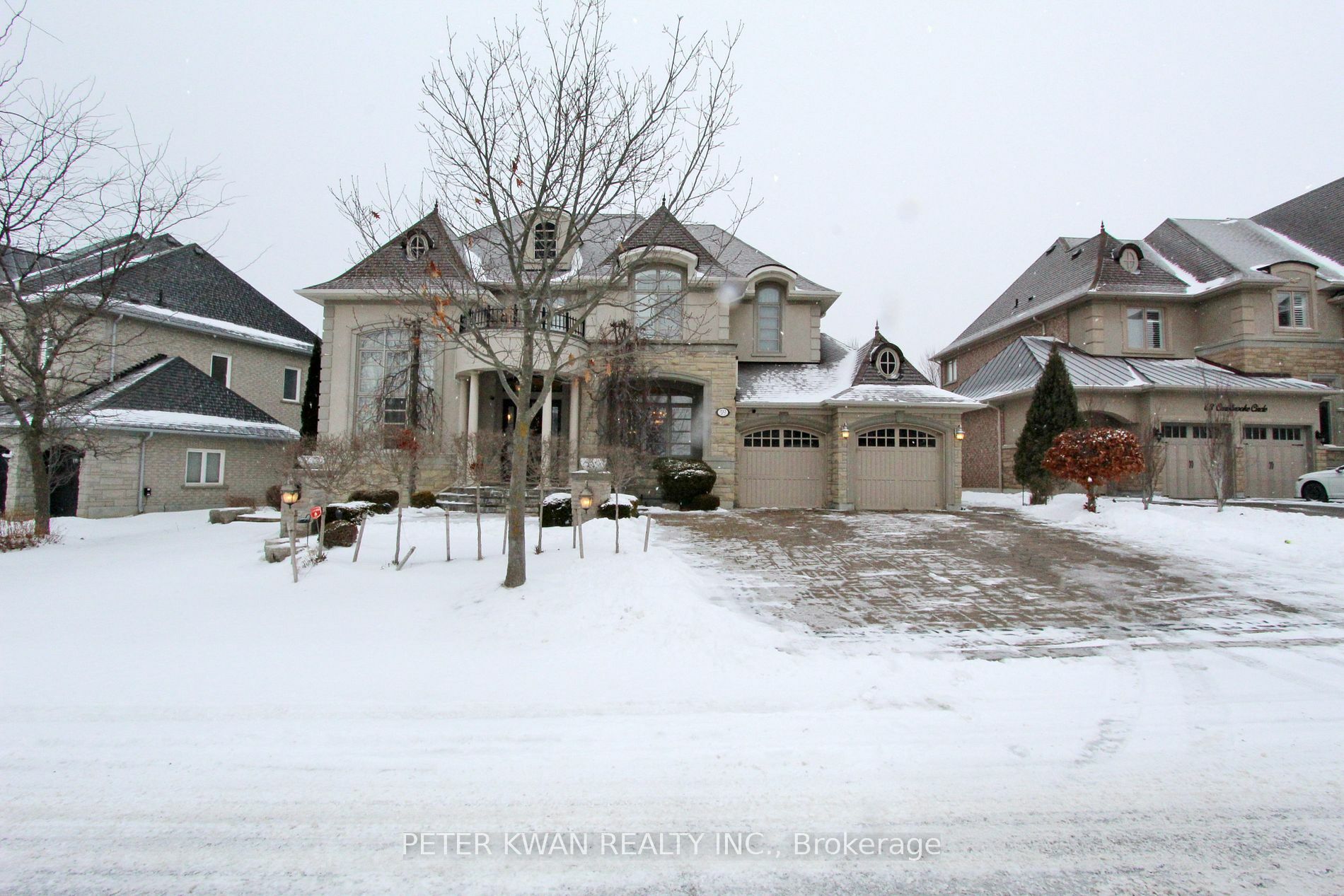 Photo de la propriété:  59 Carisbrooke Circ  ON L4G 0K4 