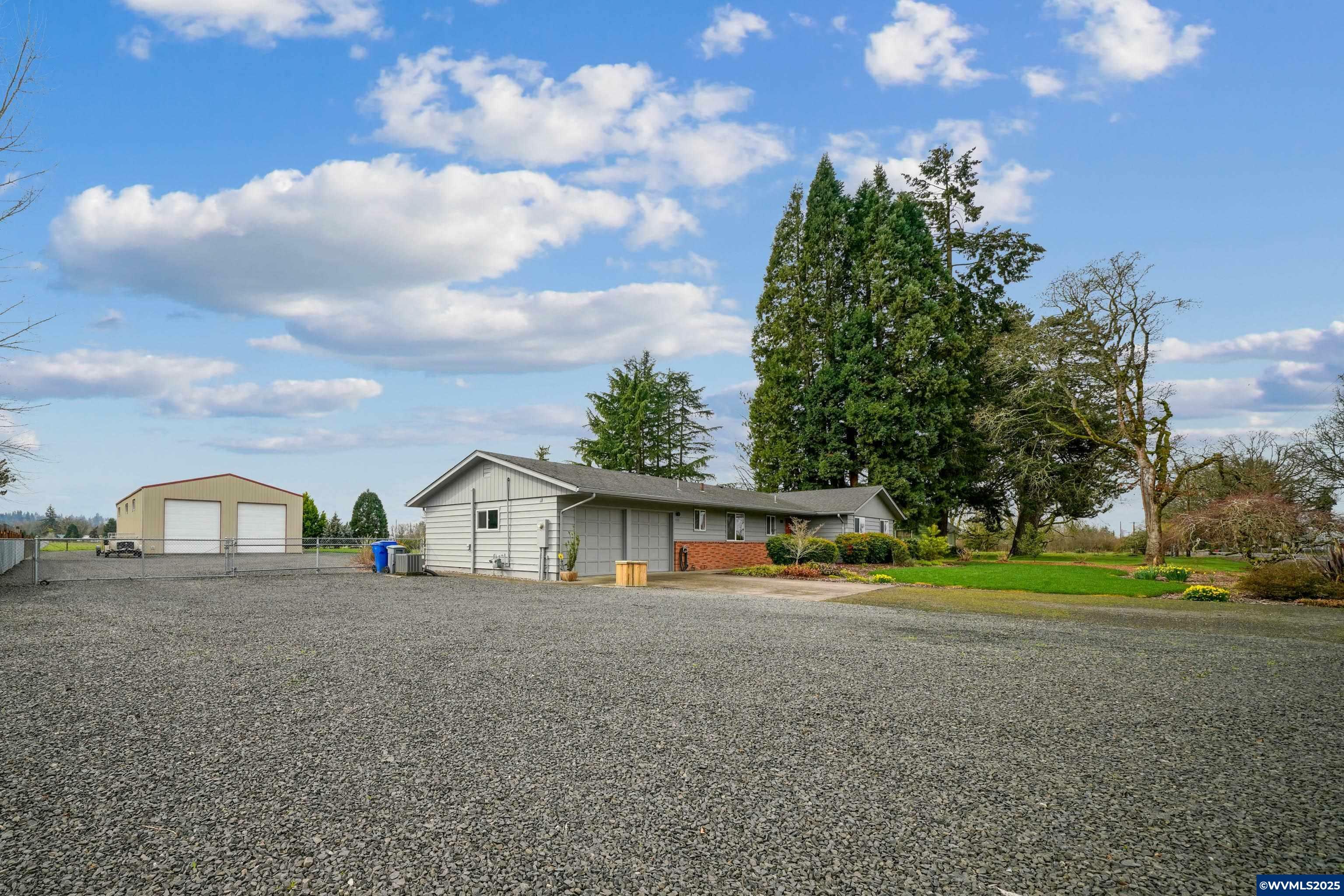 Property Photo: 5750 Macleay Rd SE OR 97317